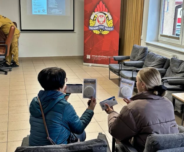 Błyskawiczny finał akcji w komendzie. Wszystkie czujki rozdane - zdjęcie główne