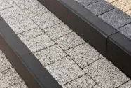 obrzeże/ krawężnik betonowy - zdjęcie główne