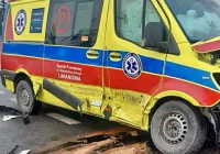 Groźny wypadek limanowskiej karetki w Krakowie. Ranny pacjent - zdjęcie główne