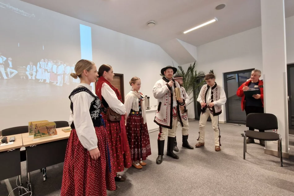 IV Święto Odkrywców Beskidu Wyspowego w Dobrej z udziałem Burmistrz Miasta Limanowa - zdjęcie 3