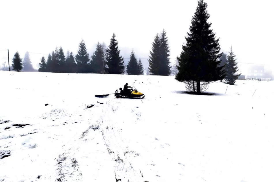 Skuter śnieżny - nowy nabytek gminy - zdjęcie 2