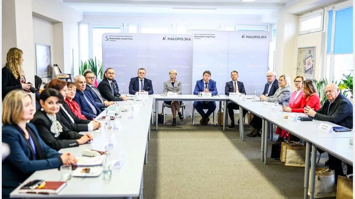 Pierwsze posiedzenie Wojewódzkiej Rady Rynku Pracy/fot.: UMWM 