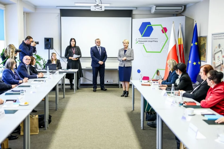 Reprezentanci powiatu w Wojewódzkiej Radzie Rynku Pracy - zdjęcie 7