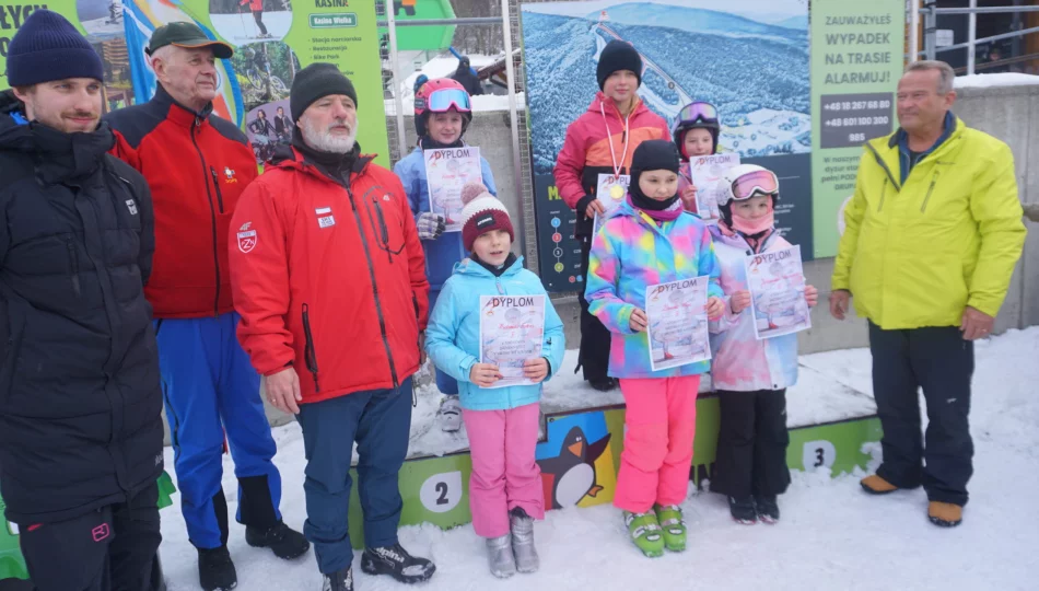 Szkoły rywalizowały w narciarstwie alpejskim - zdjęcie 1