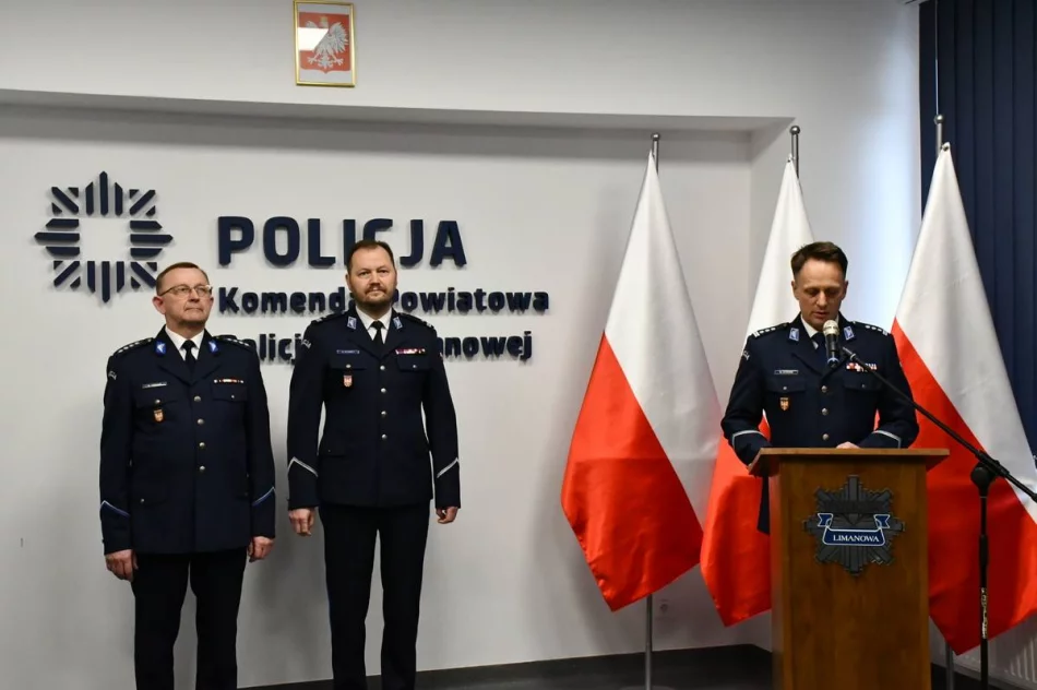Policyjne emerytury - szabla dla odchodzącego naczelnika - zdjęcie 2