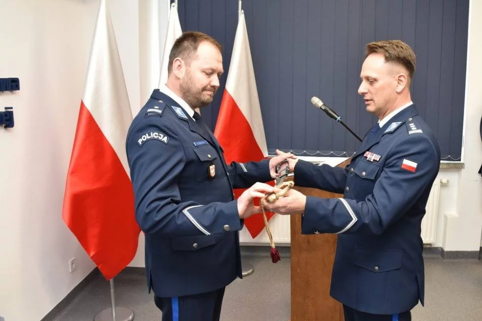 Policyjne emerytury - szabla dla odchodzącego naczelnika - zdjęcie 4
