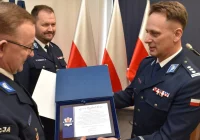 Policyjne emerytury - szabla dla odchodzącego naczelnika - zdjęcie główne