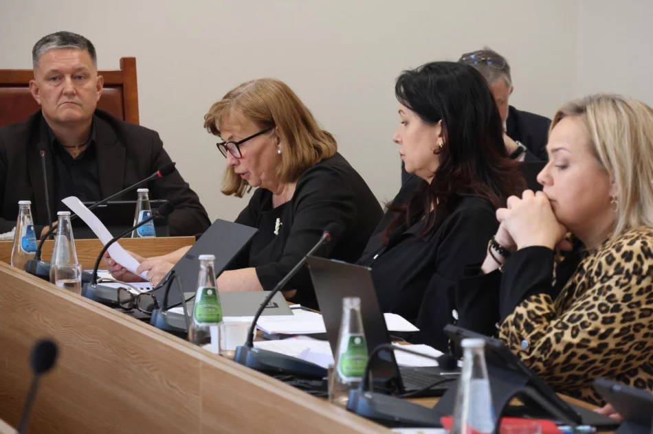 XXVI Sesja Rady Miasta Limanowa. Decyzje finansowe, opieka nad najmłodszymi i trudna sytuacja wokół LDK - zdjęcie 12