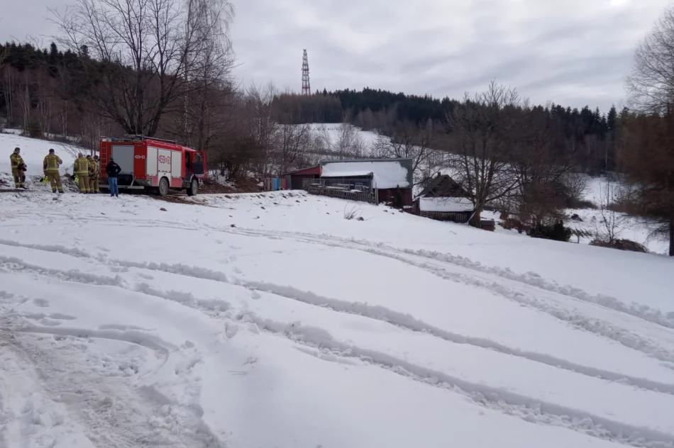 Pożar z trudnym dojazdem na szczycie góry - zdjęcie 13
