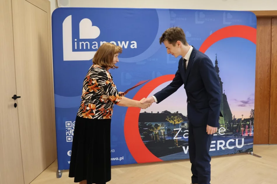 Nowi radni i ambitne plany. Młodzieżowa rada po sesji - zdjęcie 15