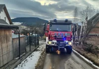 Ogień pod wiatą - zdjęcie główne