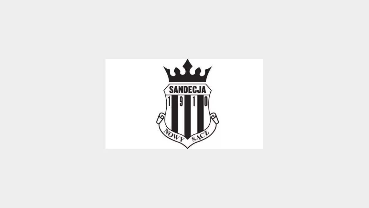 Sandecja rozpoczęła od wyjazdowego zwycięstwa. Kacper Talar w podstawowym składzie.