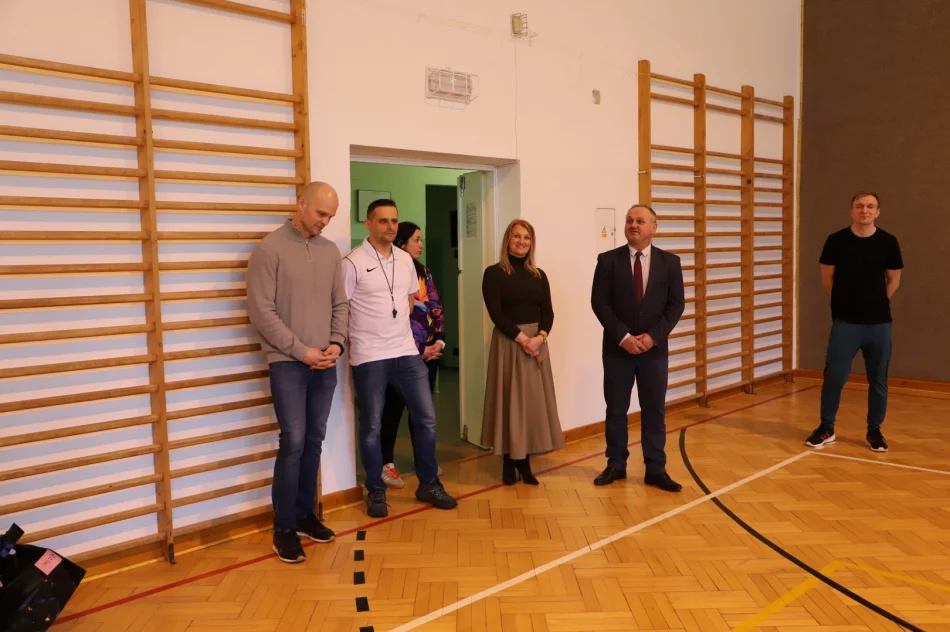 Mordarka i Pisarzowa Mistrzami Gminy Limanowa w Siatkówce Młodzieży - zdjęcie 11