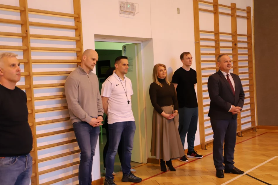 Mordarka i Pisarzowa Mistrzami Gminy Limanowa w Siatkówce Młodzieży - zdjęcie 13