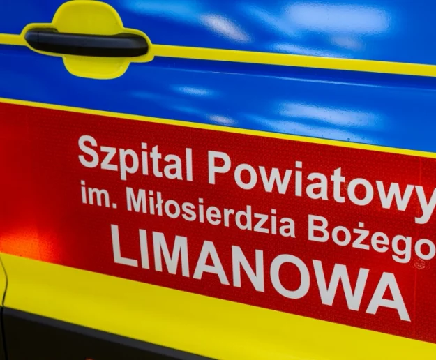 Zasłabł w kościele, trafił do szpitala  - zdjęcie główne