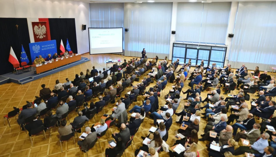 Bezpieczeństwo mieszkańców jest dla nas priorytetem! Przedstawiciele Miasta Limanowa na spotkaniu dotyczącym Programu Ochrony Ludności i Obrony Cywilnej    - zdjęcie 1