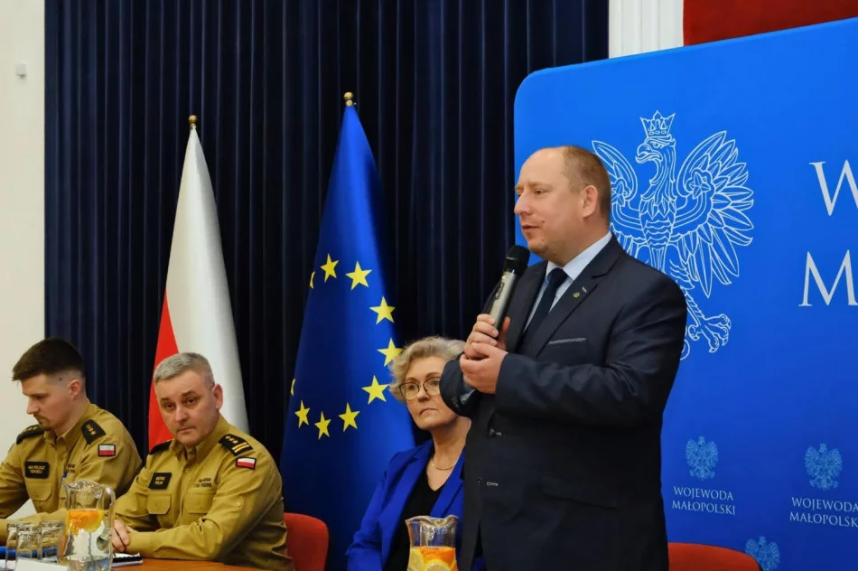 Bezpieczeństwo mieszkańców jest dla nas priorytetem! Przedstawiciele Miasta Limanowa na spotkaniu dotyczącym Programu Ochrony Ludności i Obrony Cywilnej    - zdjęcie 6