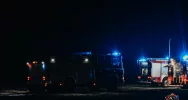 Nocny pożar - ogień strawił drewnianą konstrukcję - zdjęcie 2