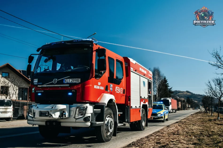 Kolizja dwóch aut na DK 28 - zdjęcie 11