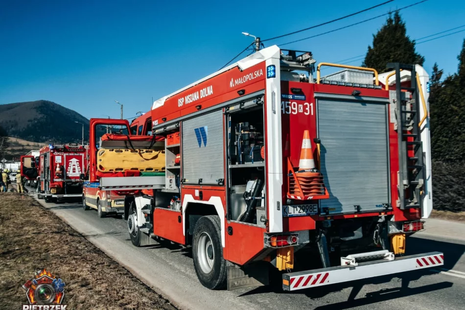 Kolizja dwóch aut na DK 28 - zdjęcie 19