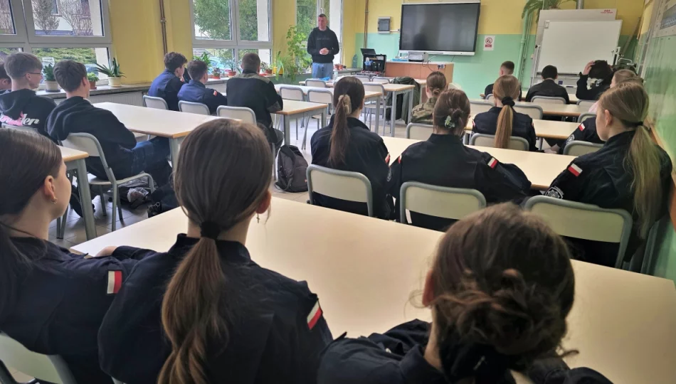 Technik policyjny o kulisach służby - zdjęcie 1