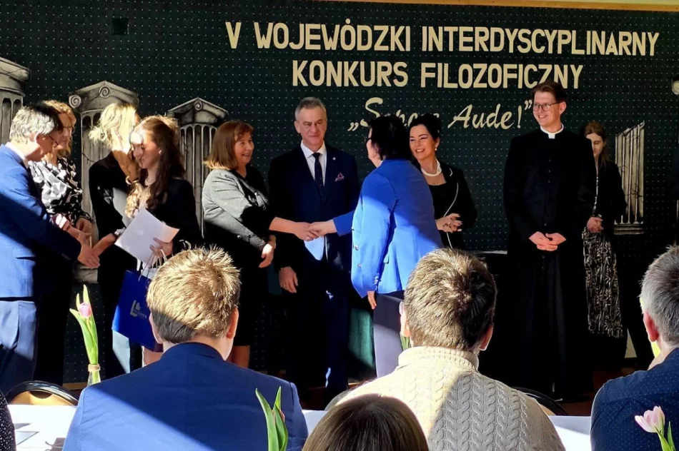 V edycja Wojewódzkiego Konkursu Filozoficznego „Sapere Aude!” w I LO w Limanowej - zdjęcie 6