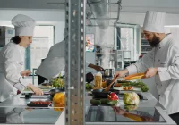 Jak wybrać wyposażenie gastronomiczne online i nie popełnić kosztownych błędów? - zdjęcie główne