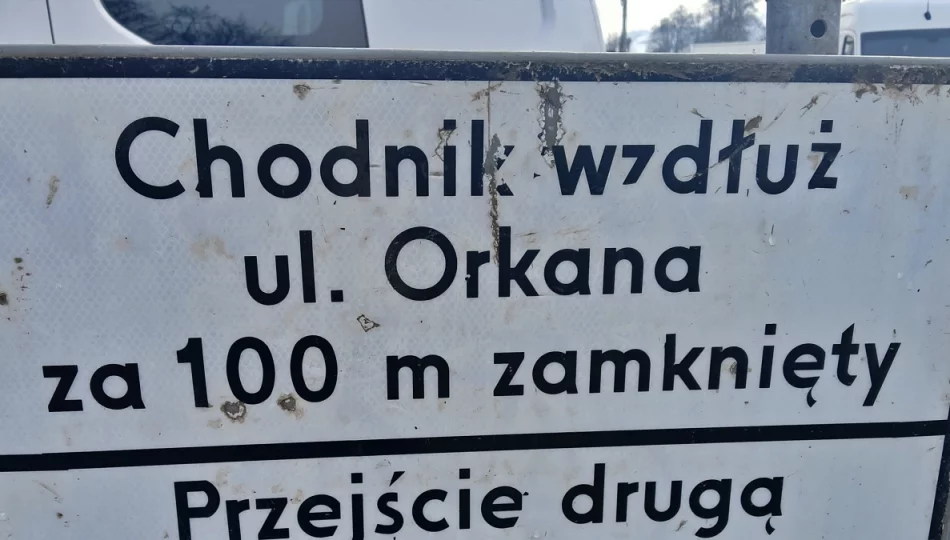 Piesi nie przejdą, ruch skierowany do parku - zdjęcie 1