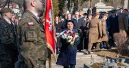 Prosili o... ciszę. Kontrowersje wokół obchodów na cmentarzu - zdjęcie 3
