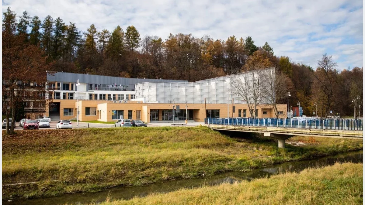 Budynek Limanowskiego Domu Kultury w Limanowej