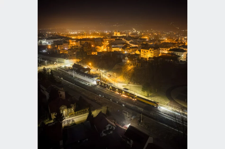 Iskry na torach  - zdjęcie 3