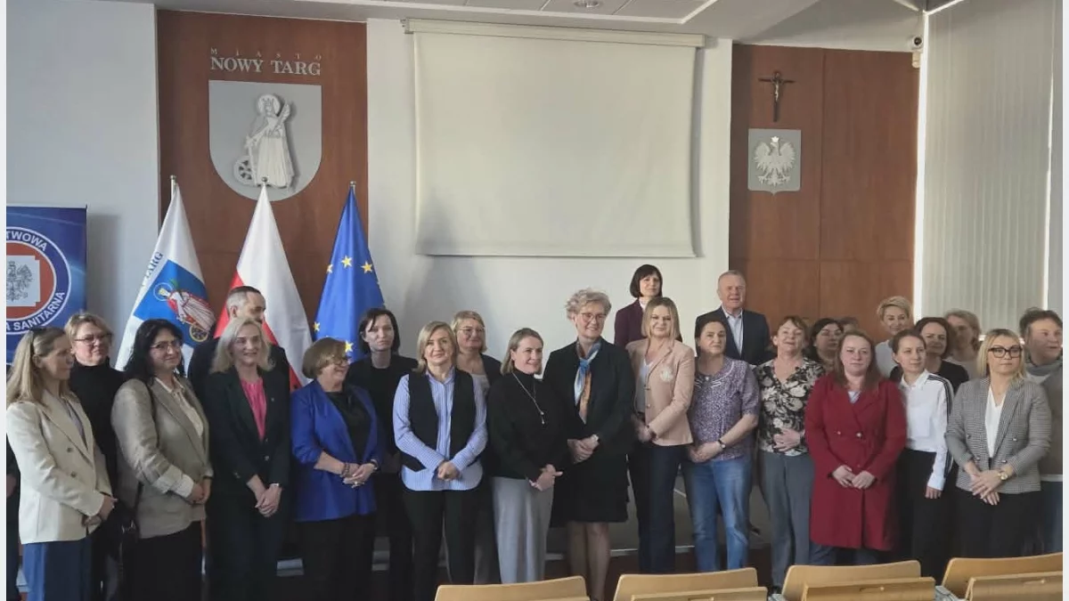 Kierunki rozwoju wsparcia. Limanowska delegacja na spotkaniu w Nowym Targu