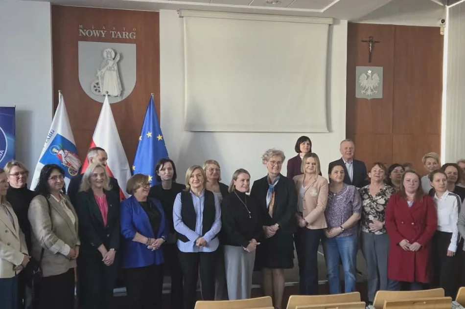Kierunki rozwoju wsparcia. Limanowska delegacja na spotkaniu w Nowym Targu - zdjęcie 2