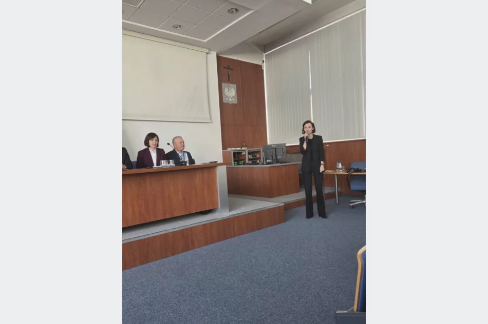 Kierunki rozwoju wsparcia. Limanowska delegacja na spotkaniu w Nowym Targu - zdjęcie 7