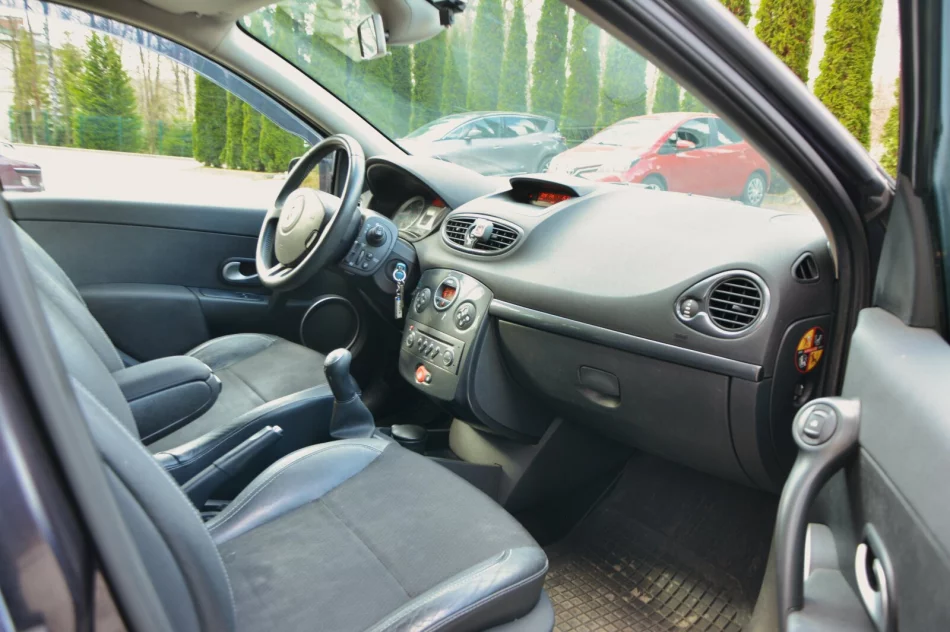 Sprzedam RENAULT CLIO 1.5 dCi 85 KM 2007 Bezwypadkowy - zdjęcie 9