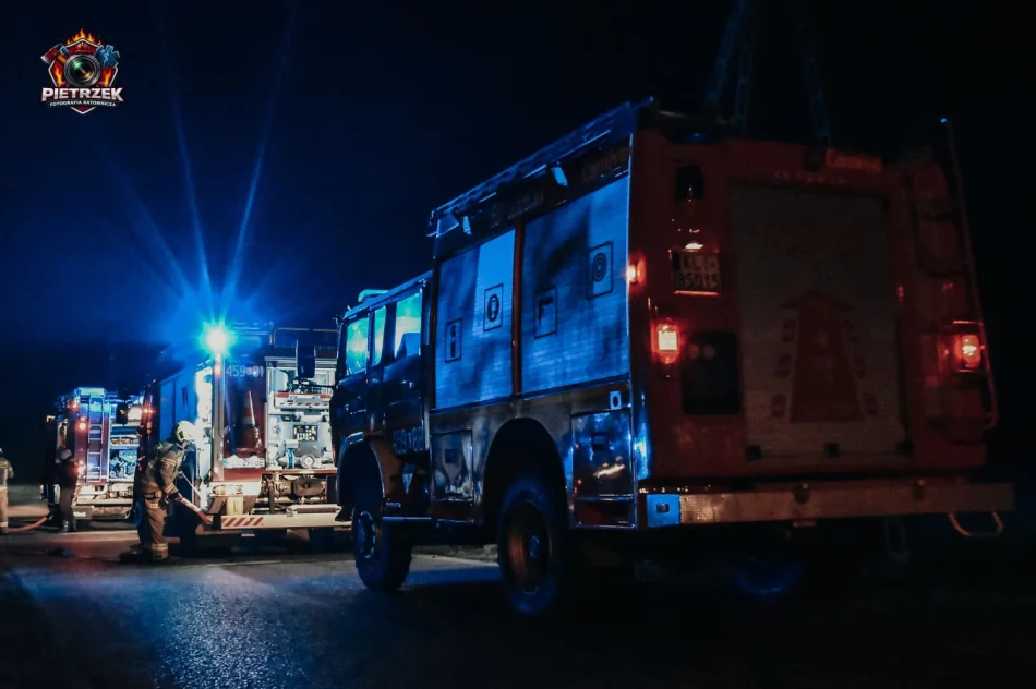Domownicy ewakuowali się przed przybyciem służb - zdjęcie 4