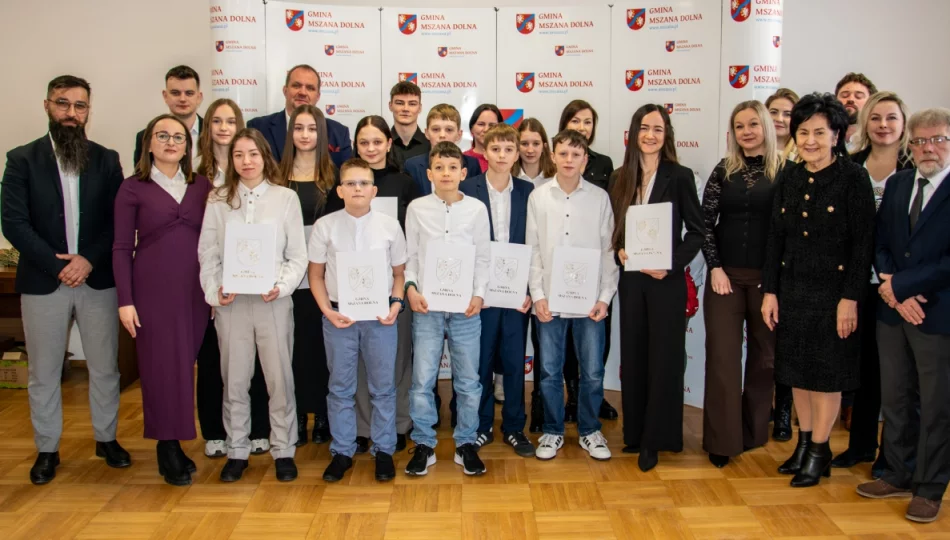 Gmina nagrodziła artystkę i sportowców - zdjęcie 1
