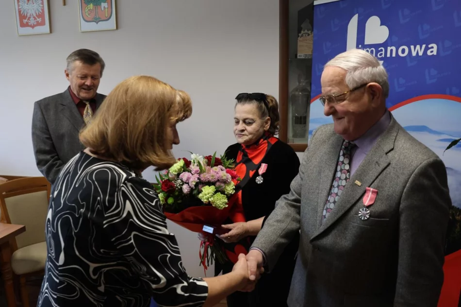 50 lat wspólnej drogi - medale wręczone w urzędzie - zdjęcie 2