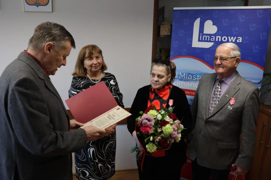 50 lat wspólnej drogi - medale wręczone w urzędzie - zdjęcie 4
