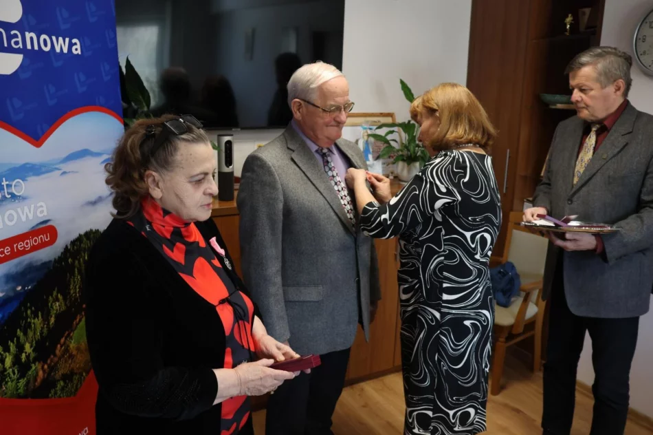 50 lat wspólnej drogi - medale wręczone w urzędzie - zdjęcie 16
