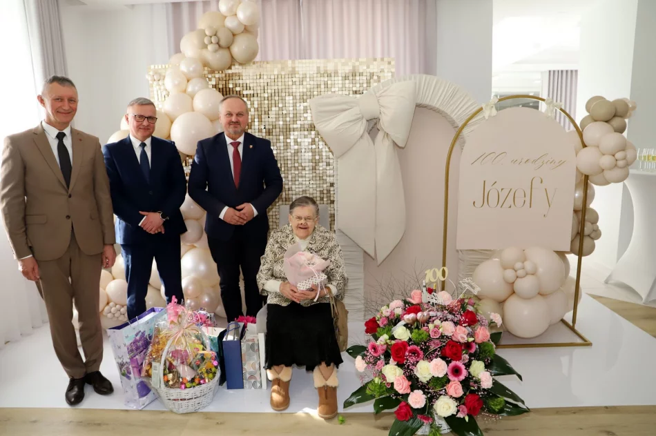 100 lecie pani Józefy Kuźmy z Męciny - zdjęcie 2