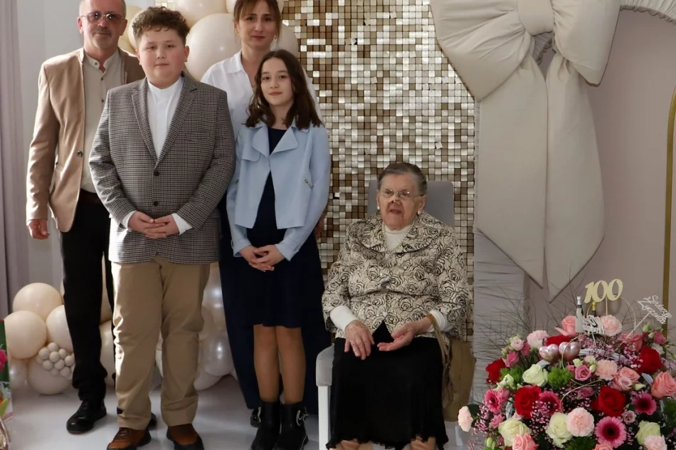 100 lecie pani Józefy Kuźmy z Męciny - zdjęcie 10