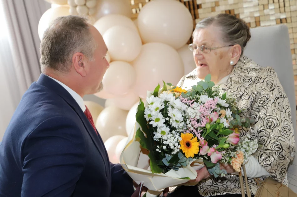 100 lecie pani Józefy Kuźmy z Męciny - zdjęcie 19