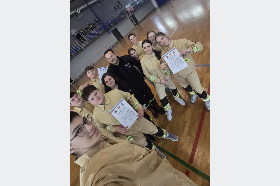 Młodzieżowa Drużyna Pożarnicza z Limanowej na II Halowych Zawodach Sportowo-Pożarniczych Powiatu Limanowskiego - zdjęcie 4