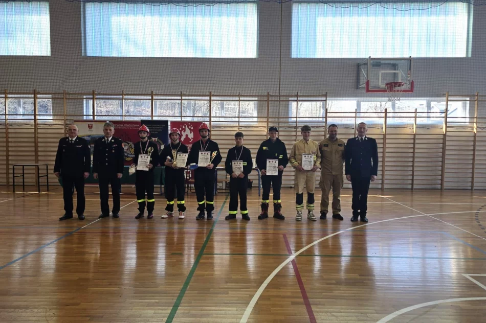 Młodzieżowa Drużyna Pożarnicza z Limanowej na II Halowych Zawodach Sportowo-Pożarniczych Powiatu Limanowskiego - zdjęcie 11