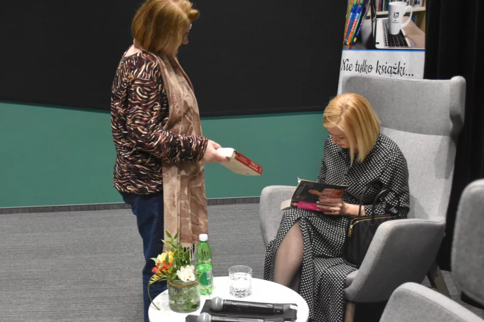Historia i losy kobiet w literaturze popularnej autorki - zdjęcie 9
