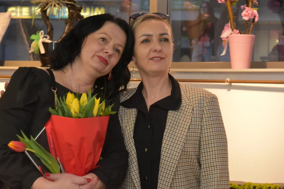 "Cztery pory roku" na wystawie (ZDJĘCIA) - zdjęcie 18
