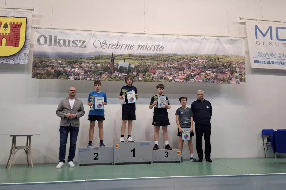 Na podium w wojewódzkiej rywalizacji: Lea Ewert, Emilia Świątek i Michał Wilczek - zdjęcie 2
