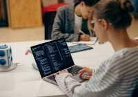 Tylko połowa kierunków studiów z pozytywną oceną Polskiej Komisji Akredytacyjnej - zdjęcie główne