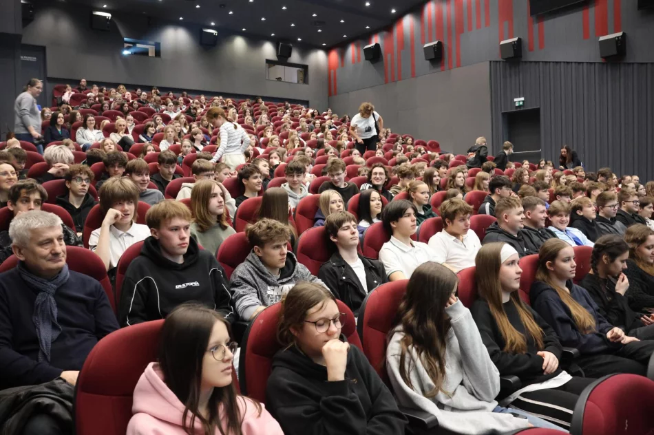 Trwa „Limanowski Tydzień Mózgu” – inspirujące spotkania o pracy umysłu w Miejskiej Bibliotece Publicznej w Limanowej - zdjęcie 10